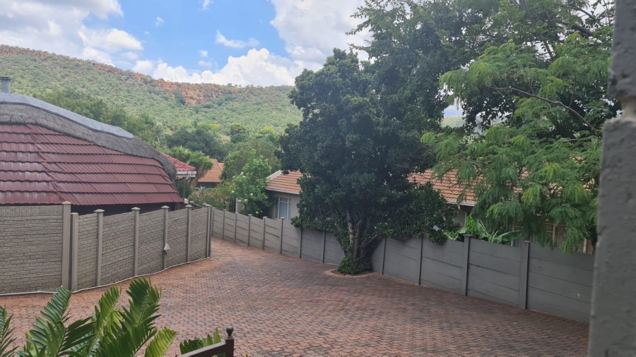 3 Bedroom Property for Sale in Safari Gardens North West